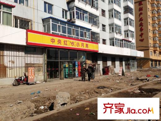 旗凱麗園周邊配套小月亮商店（2014.04.08）