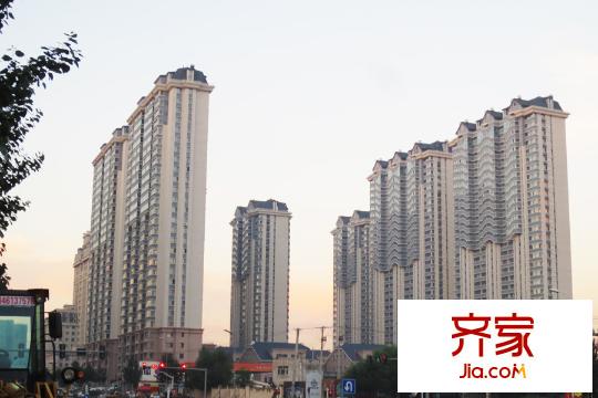 龍澤金水尚都小區(qū)高層實景（2015-08-12）