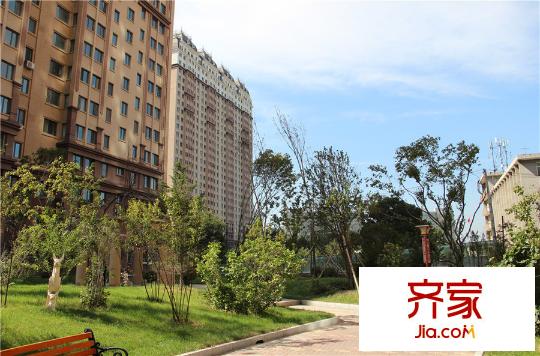 天悅項目小區(qū)內(nèi)實景（2015-10-21）
