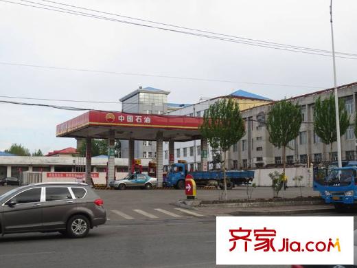 遠創(chuàng)樾府項目附近加油站（2014-5-8）