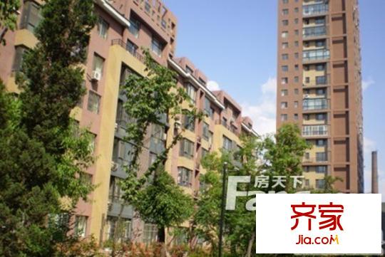 羅曼春天外景圖 