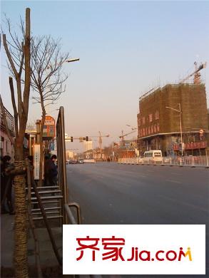 萬科藍(lán)山配套圖項(xiàng)目對(duì)面公交站