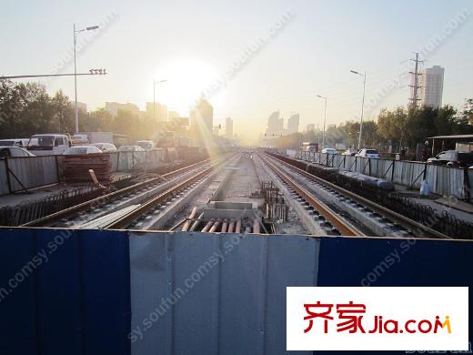 金地濱河國際配套圖周邊正在施工的輕軌