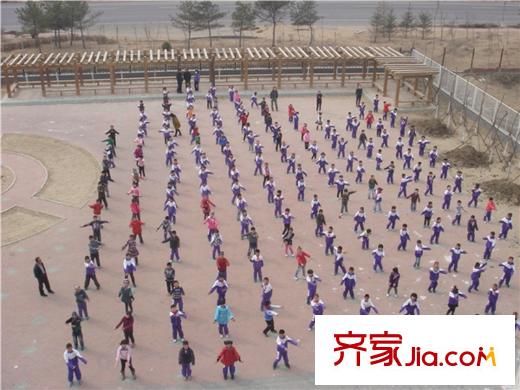 南峰?朗潤(rùn)園烏伯牛九年一貫制學(xué)校1