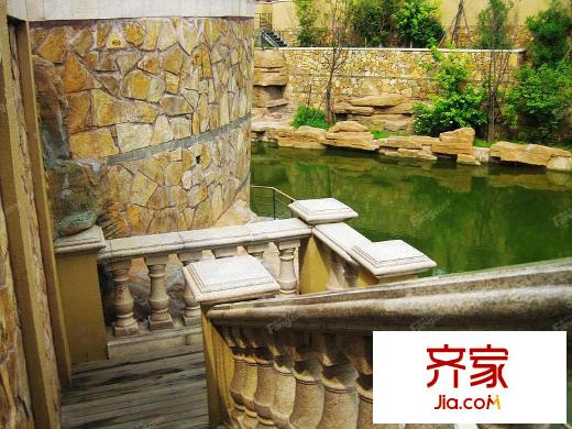 伴山湖園區(qū)內(nèi)部實景（2014-07-28）