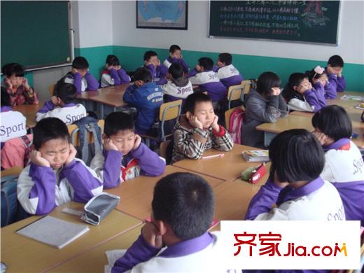 南峰?朗潤(rùn)園烏伯牛九年一貫制學(xué)校