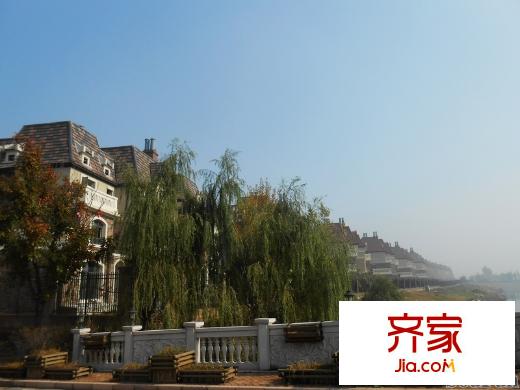 首創(chuàng)琥珀灣別墅實(shí)景(2013-11-22)