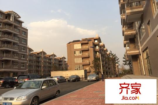 綠色家園多層側(cè)面實(shí)景（2015-8-20）