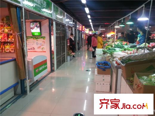 遠(yuǎn)大花園榮信農(nóng)貿(mào)市場實(shí)景（2014-02-19）