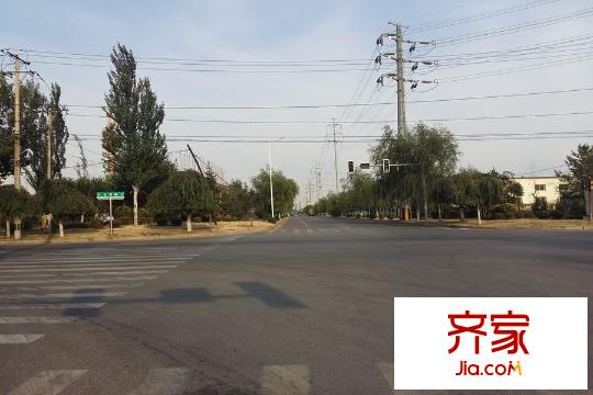 陽(yáng)光100果嶺公館周邊道路（2015-9-28）