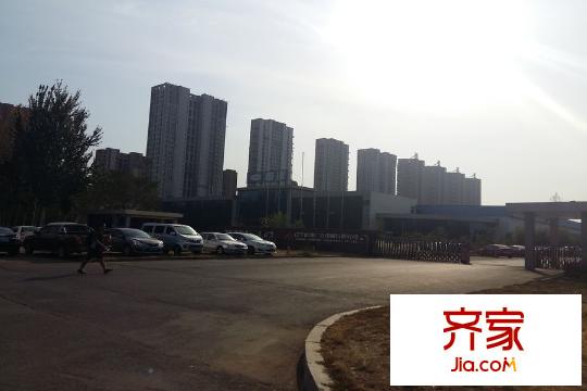 陽(yáng)光100果嶺公館小區(qū)遠(yuǎn)景（2015-9-28）
