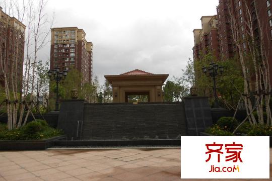 金輝?天鵝灣項(xiàng)目實(shí)景（2015-8-25）