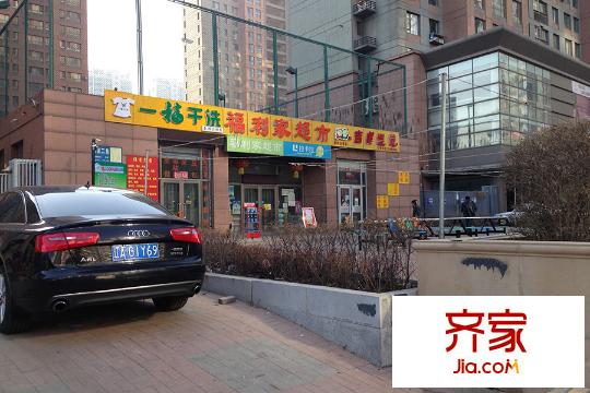 新華國際公寓E號一層超市（2015-12-18）