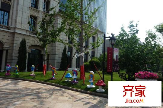 綠城沈陽(yáng)全運(yùn)村綠化實(shí)景（2015-8-12）