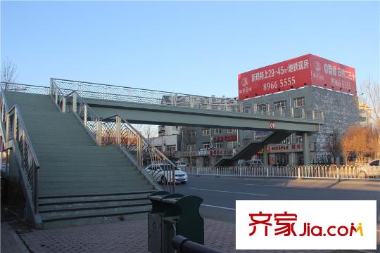 皇家首座過(guò)街天橋?qū)嵕皥D（2015-12-28）