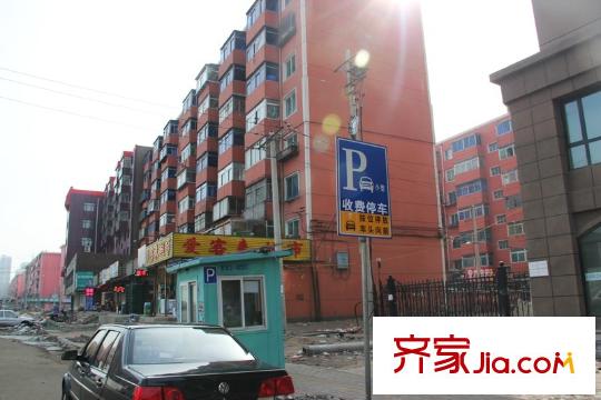 億海名都周邊配套-停車(chē)場(chǎng)