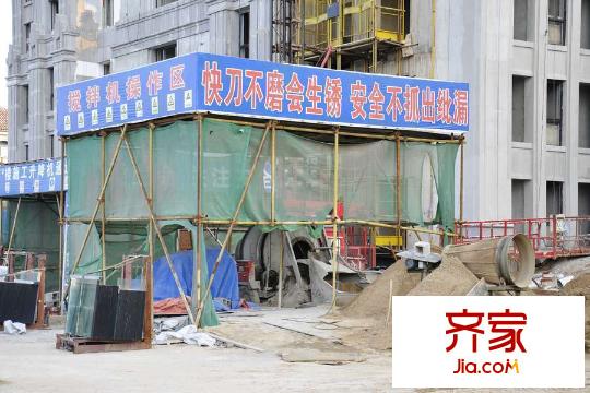 隆河谷二期施工現(xiàn)場(chǎng)（2015-9-18）