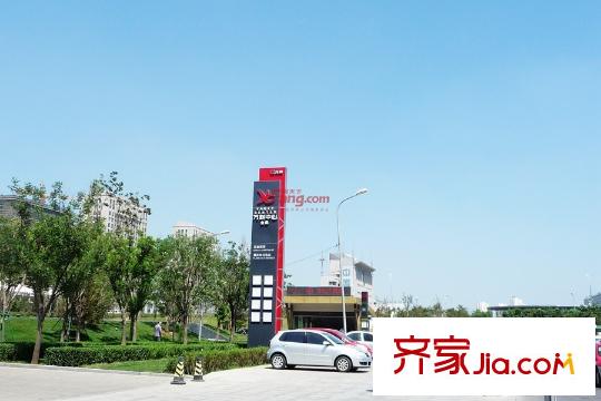 伯爵源筑周邊世紀(jì)大廈地鐵口