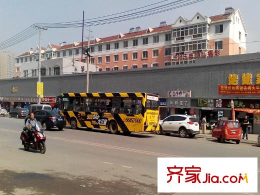 中國(guó)鐵建梧桐苑周邊配套-門市