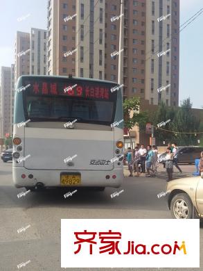 中房上東花墅周邊配套-169路公交車