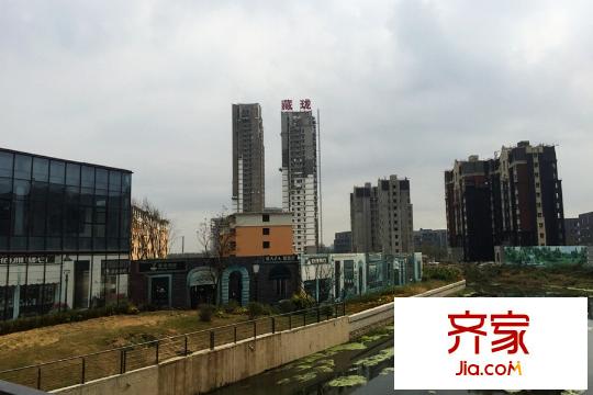 藏瓏白塔灣里項目遠(yuǎn)景（2015-09-09）