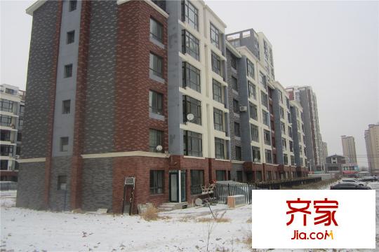 明華香峪蘭溪園區(qū)項(xiàng)目實(shí)景圖(2015-12-1)