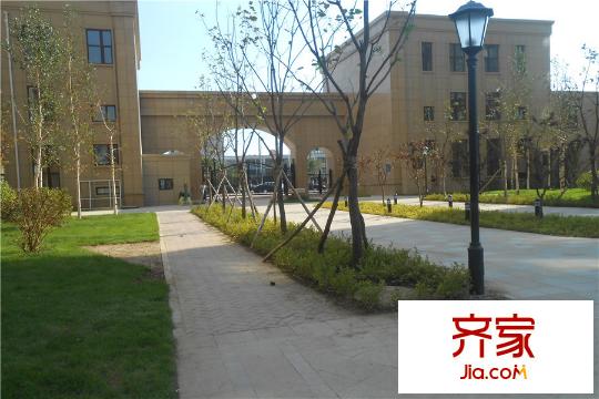 唐軒首府園區(qū)入口（2015-9-18）