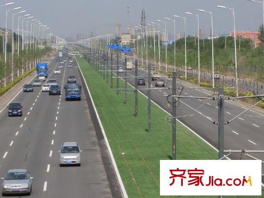 天潔?華爾街廣場(chǎng)周邊配套輕軌