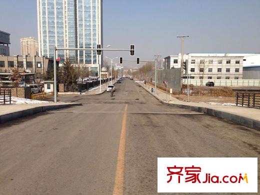 萬錦?紫園周邊的馬路