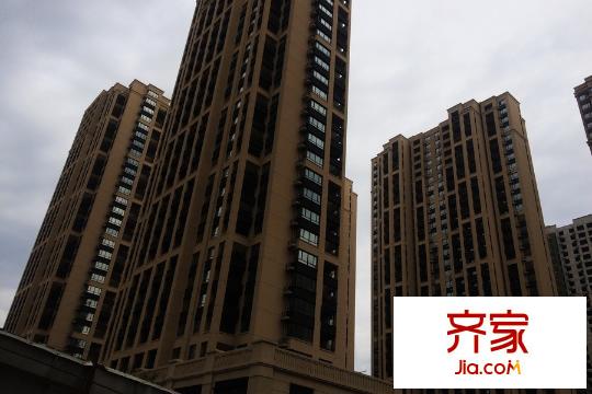 華府丹郡?乾豪高層側(cè)面實(shí)景（2015-9-28）