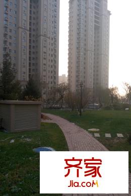 中南世紀(jì)城園區(qū)小路（2015-11-05）