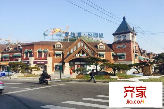 碧桂園公園里售樓處門前（2015-12-17）