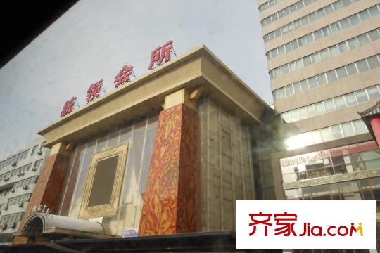 金地悅峰周邊配套-統(tǒng)領(lǐng)會所