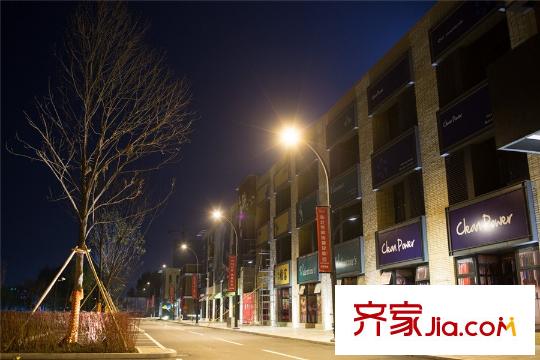 萬科金域華府商業(yè)街夜景
