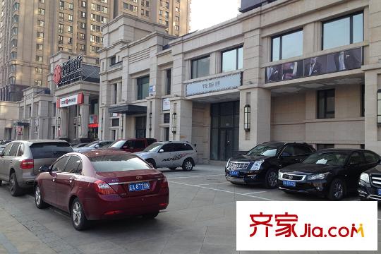 華發(fā)首府周邊配套中信銀行