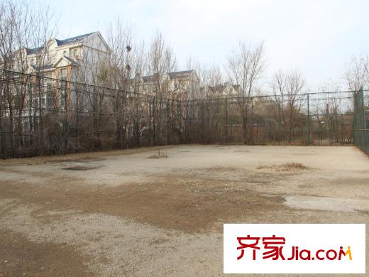 聽雨觀瀾園區(qū)網球場