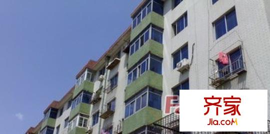 隆河谷外景圖
