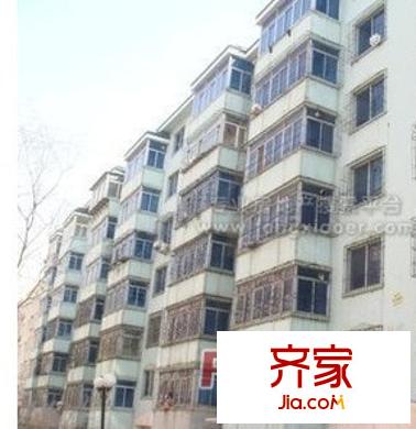 隆河谷外景圖