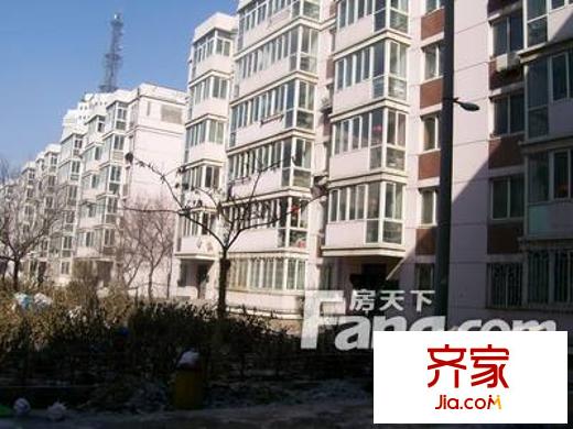 隆河谷外景圖