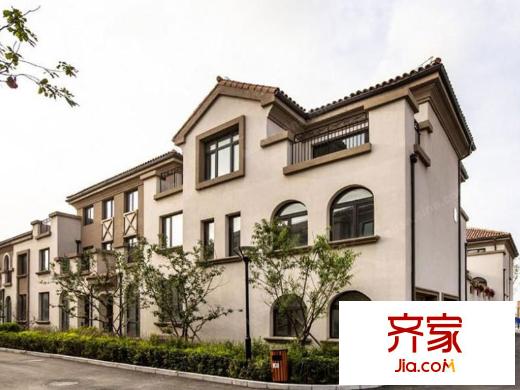 隆河谷外景圖l