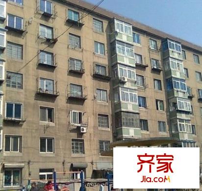 隆河谷外景圖