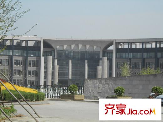 金河灣周邊配套東北育才學(xué)校