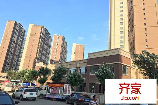 中海國際社區(qū)雍河組團(tuán)園區(qū)外（2015-8-4）