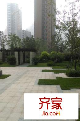 首創(chuàng)光和城
