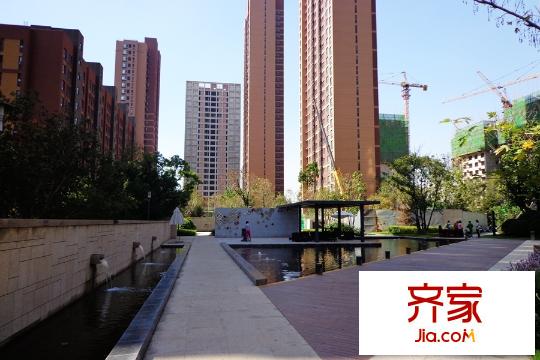 萬(wàn)科明天廣場(chǎng)一期園區(qū)水系景觀（2015-09-07）