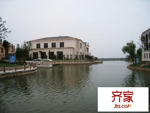 翠金湖美墅島湖水（2012-05）