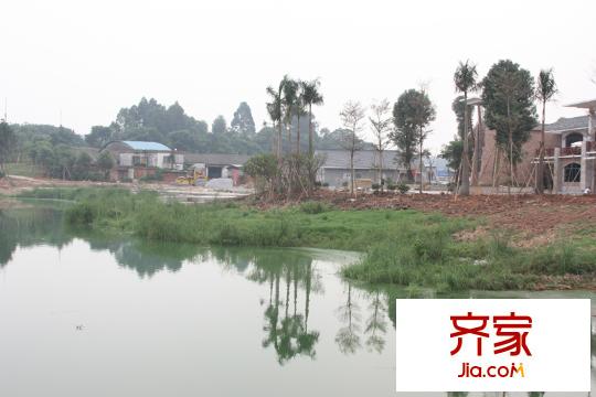 尚觀御園孝德湖（攝于2013年9月12日）