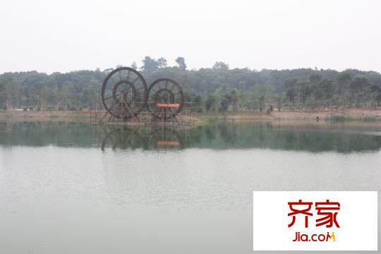 尚觀御園孝德湖（攝于2013年9月12日）