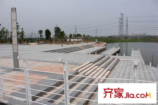 朗寧郡周邊配套-東湖公園