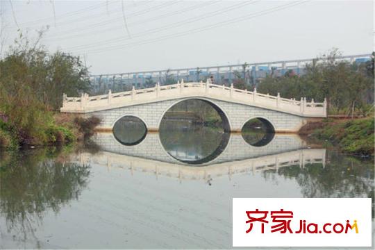朗寧郡周邊配套-東湖公園